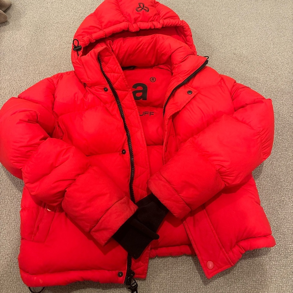 TNA shorty super puff in red!